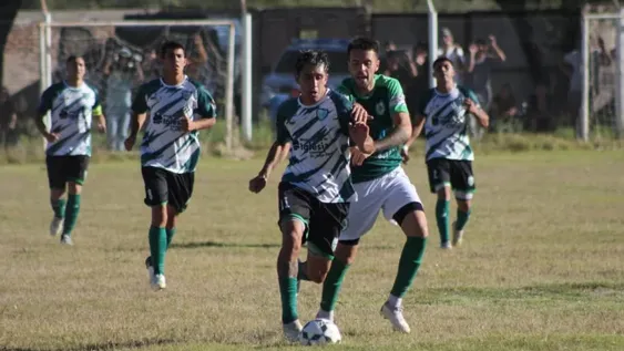 LOCALES. En la ida de las semifinales de la Copa de Clubes Campeones, Arbol Verde y Defensores hicieron lo que tenían que hacer apuntando a las revanchas. Foto: Agustín Muñoz.