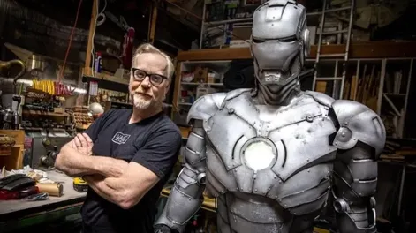 Construyó un traje de Iron Man que puede volar