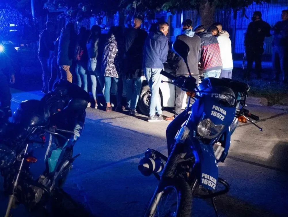 En una sola noche, se desactivaron 25 fiestas clandestinas en parte del país