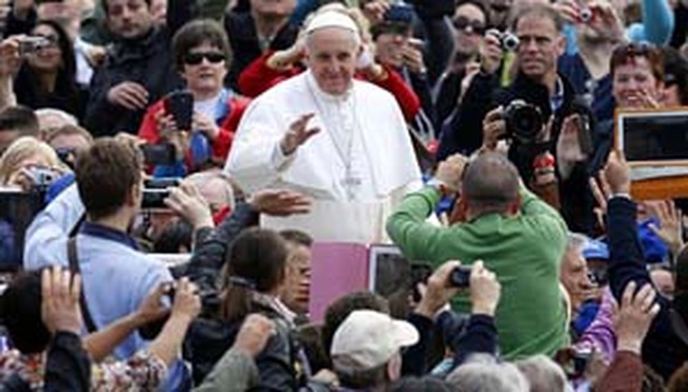 El Papa conforma comité para analizar la reforma de la Iglesia
