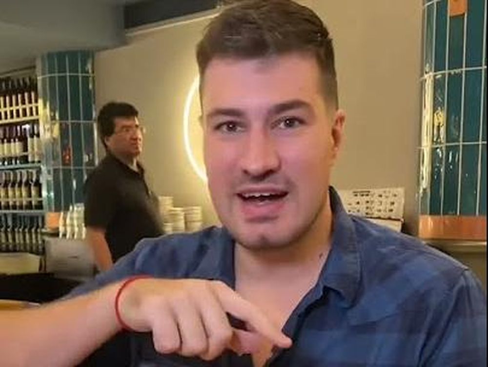 Un influencer comió sin límites en una famosa parrilla argentina y mostró cuánto pagó