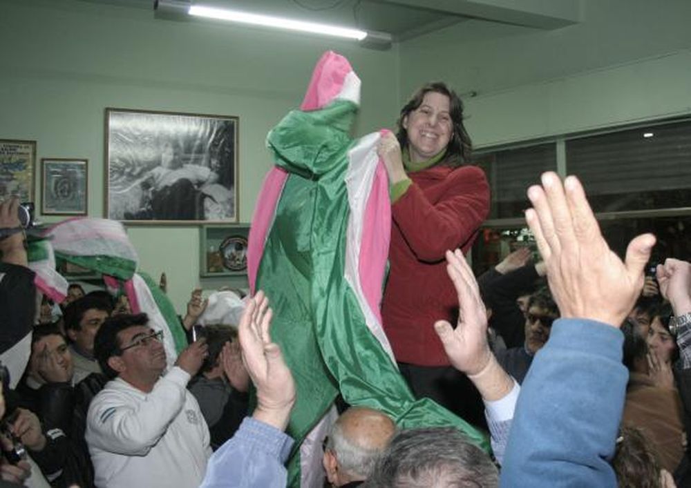 A Caselles le salió un rival para la interna