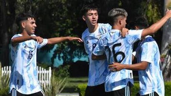El seleccionado Sub-17 se alista para el debut