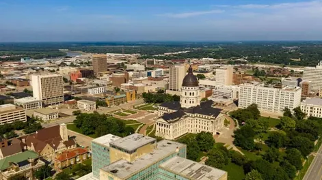 ¿Te irías? Una pequeña ciudad de Estados Unidos paga hasta 15 mil dólares para vivir allí