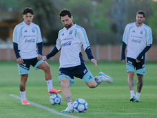 Lionel Messi afrontará este lunes su última práctica con la Selección argentina antes de despedirse ante Benín.