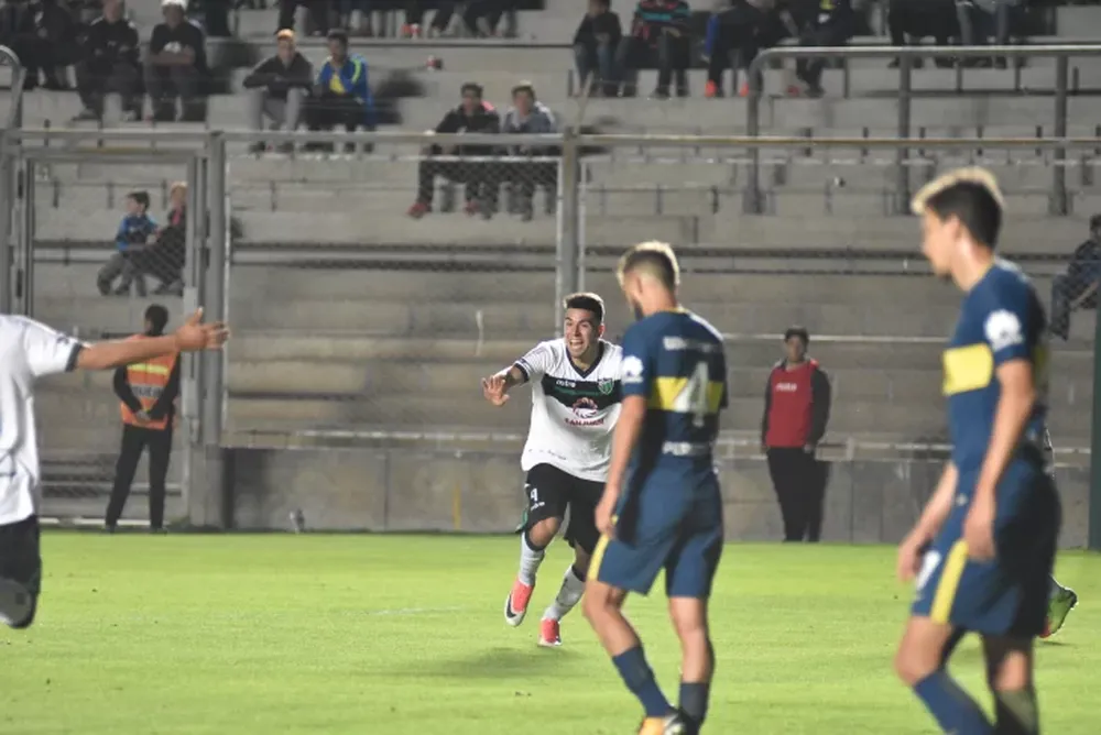 Messiniti marcó y San Martín festejó contra Boca