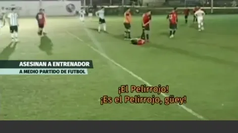 Acribillaron a un DT de fútbol en pleno partido y quedó registrado en una transmisión en vivo