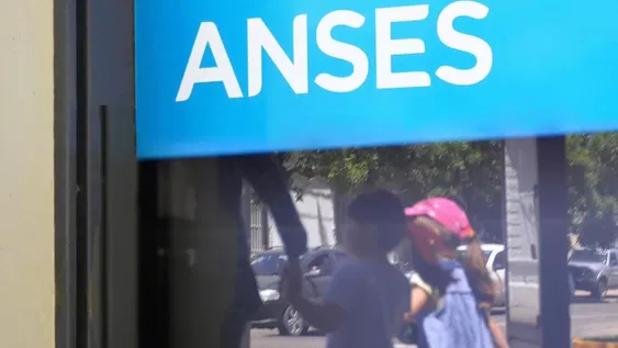 Jubilados y pensionados con la mínima de ANSES: cuándo cobro en julio 2023