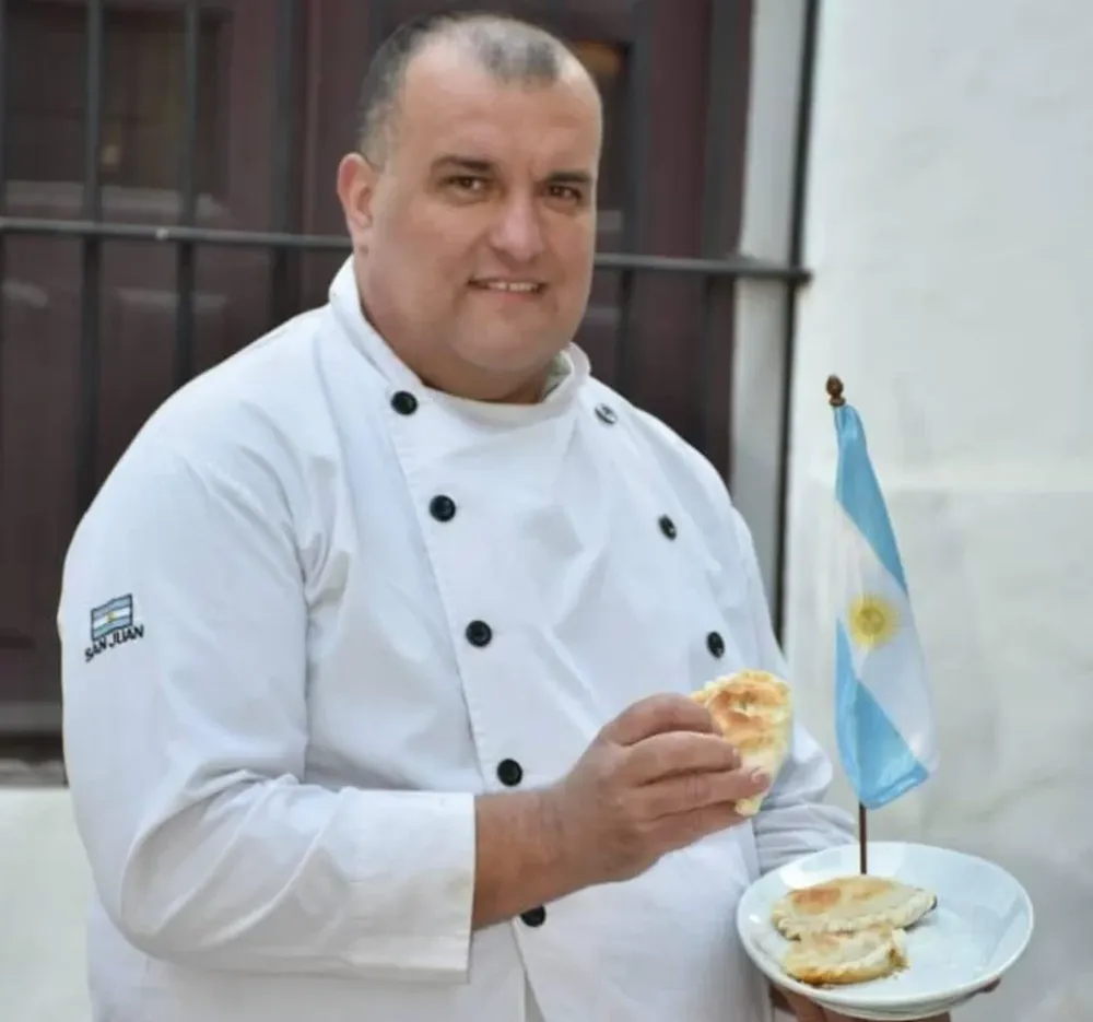 Un reconocido chef sanjuanino representa al país en el Mundial de la Paella en España