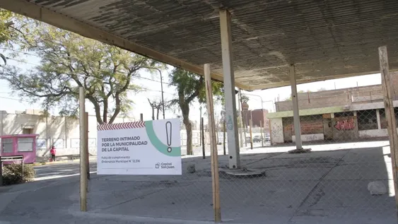 Buscan a los familiares de un hombre internado y que está indocumentado