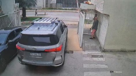 Otra familia sanjuanina blanco de ladrones en La Serena: le robaron una costosa camioneta del interior de un complejo privado y a plena luz del día