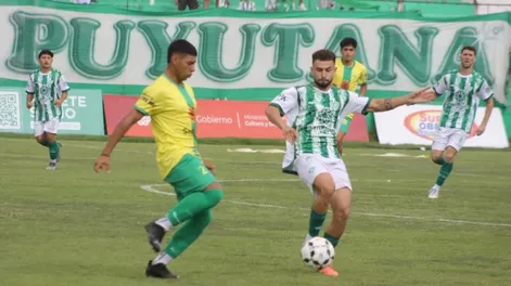 Histórico. Atlético Peñaflor se dio el gusto grande en Puyuta y venció a Desamparados para eliminarlo del Regional. Foto: ES
