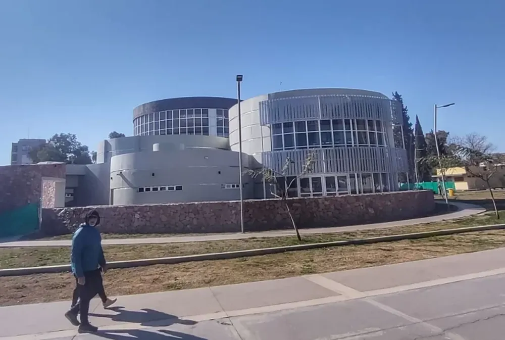 LISTO. El edificio que albergará al Museo Paleontológico de San Juan ya está terminado y fue entregado para  ocuparlo.
