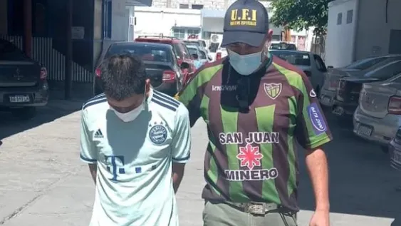 Autopsia: a la nena la violaron en el mismo descampado donde la mataron a puntazos