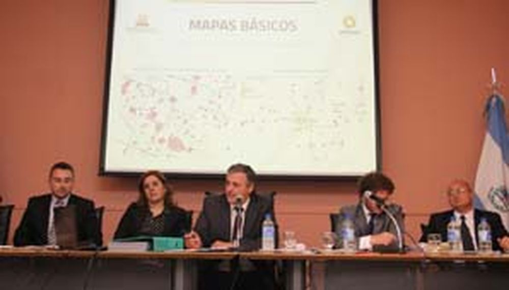 Durante 4 horas, Cuevas rindió cuentas sobre la seguridad