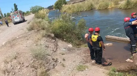 Una adolescente murió ahogada al quedar atrapada en el caño de un río en Mendoza