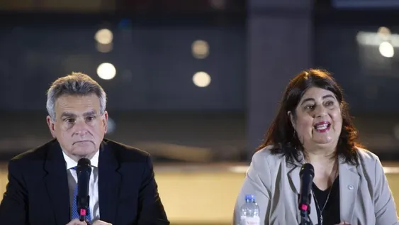 Más de la mitad de los trabajadores del Estado, con estudios superiores