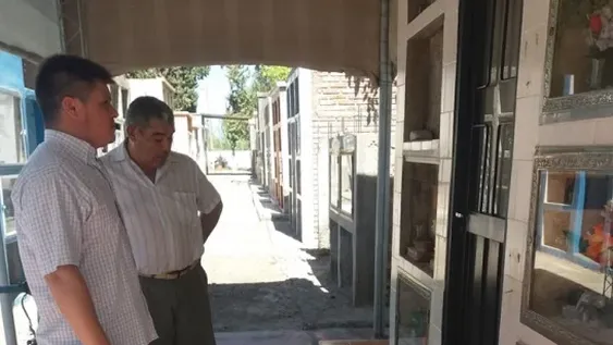 Indignante: profanaron tumbas en el cementerio de Media Agua