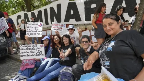 Máximo Kirchner agradeció el afecto y el acompañamiento a Cristina en su internación