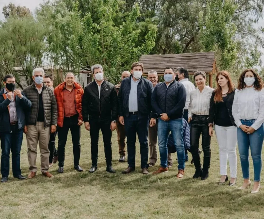 El Frente de Todos acentúa los actos políticos con gestos de unidad entre sus filas