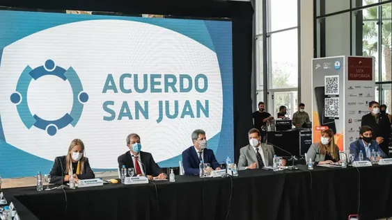 Uñac: “Si no tomamos las medidas pertinentes, puede llegar a ser complejo desde lo sanitario”