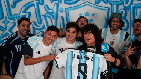La Mona Jiménez con la Selección.