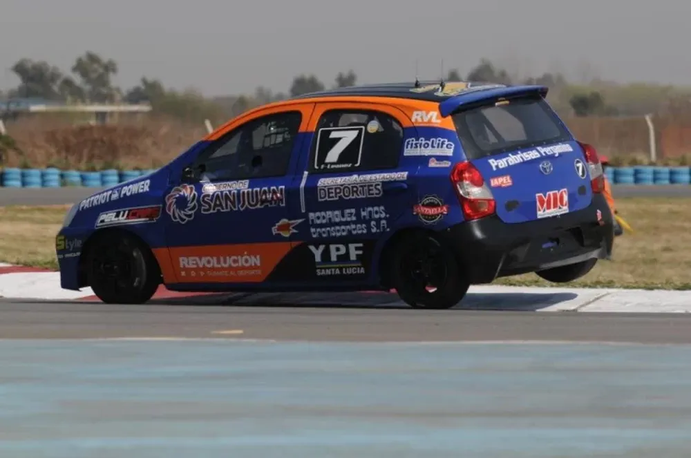 Facundo Leánez redondeó un gran fin de semana con un segundo puesto en la final