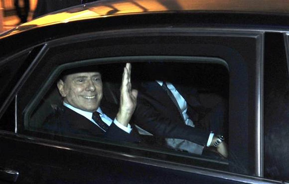 Italia festeja el adiós de Silvio Berlusconi