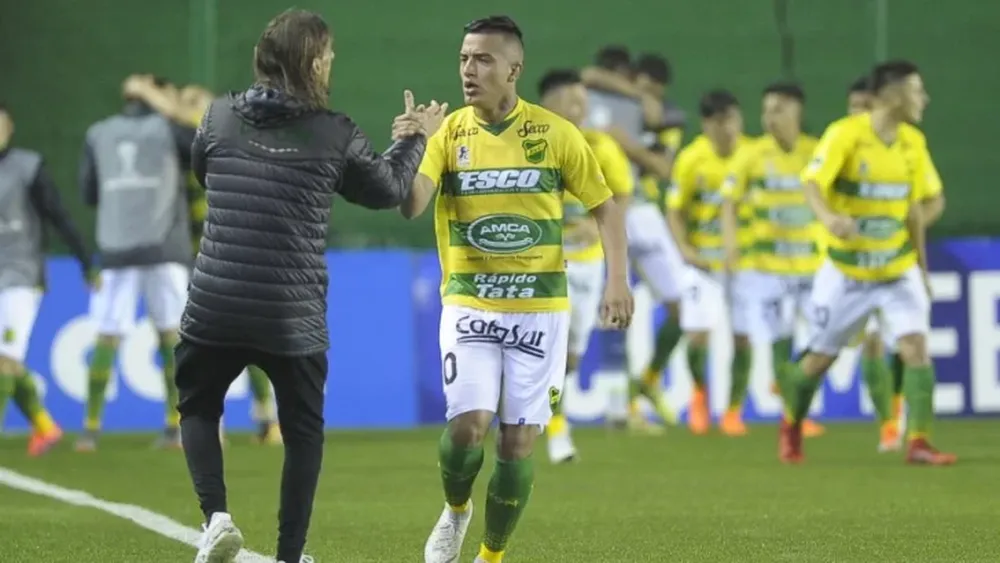 Defensa y Justicia le dio un golpe a Godoy Cruz en Mendoza