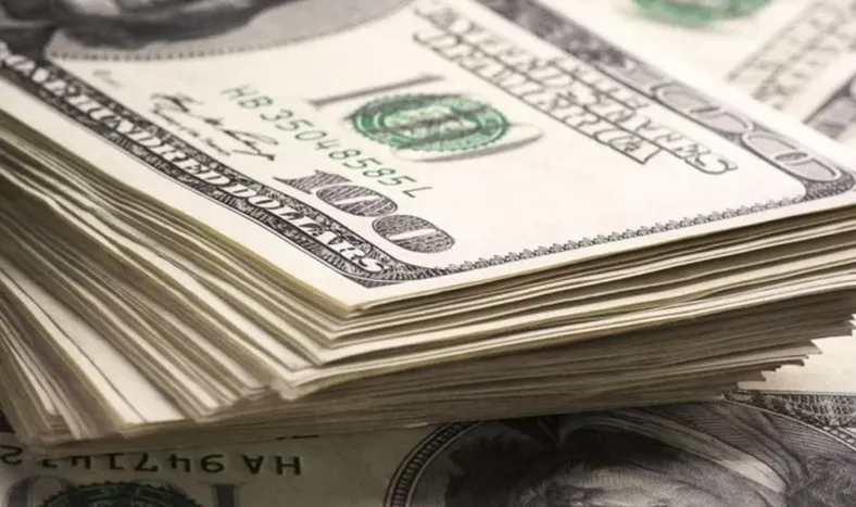 Sube el dólar blue, llega a los $285 y alcanza un nuevo máximo histórico