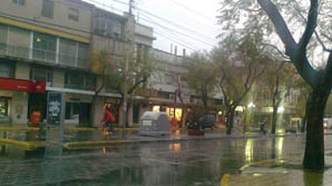 Sigue la lluvia y el viento Sur