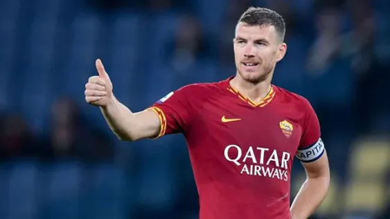 Dzeko, junto a Martínez