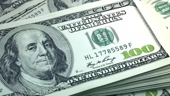 El dólar blue se mantuvo estable en el inicio de la semana