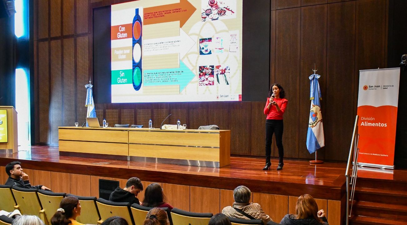Esta mañana, Salud brindó una capacitación en manipulación de alimentos sin gluten, destinado al público en general. Esta mañana, Salud brindó una capacitación en manipulación de alimentos sin gluten, destinado al público en general.