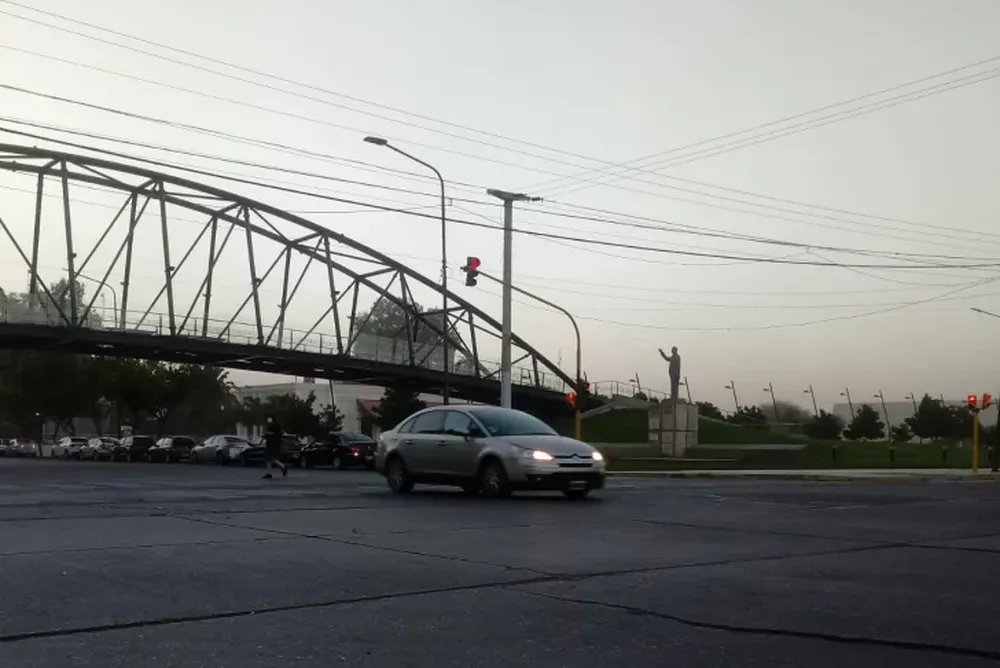 El viento Sur cambió las condiciones del tiempo y para hoy se espera una máxima de 15°
