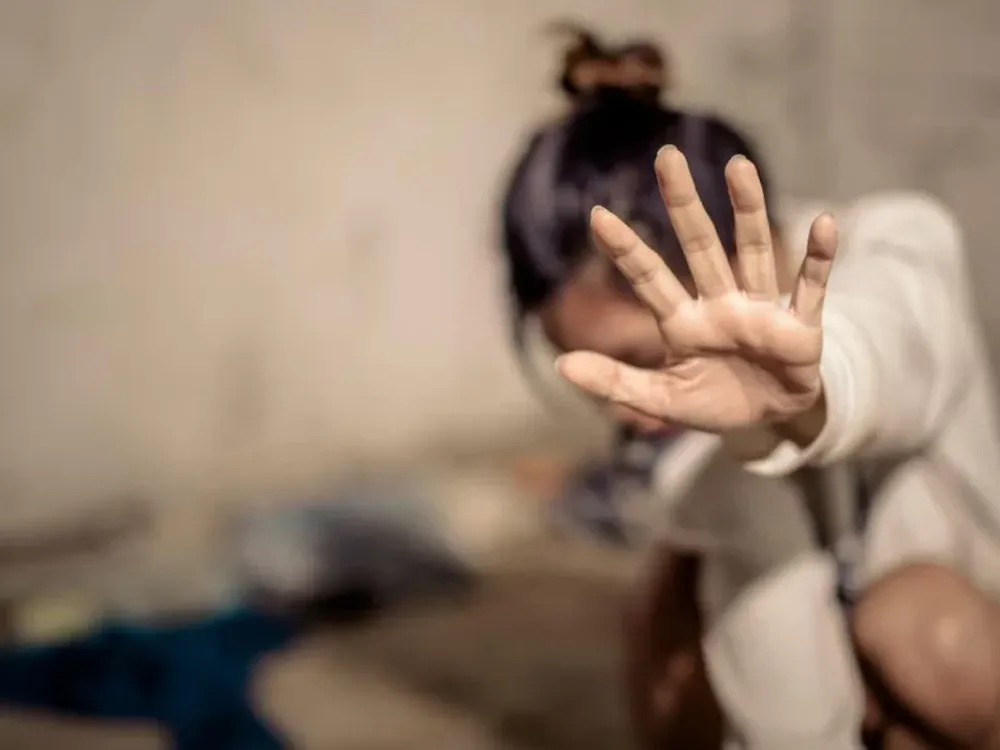 En las últimas horas al menos dos mujeres denunciaron que sus parejas las golpearon