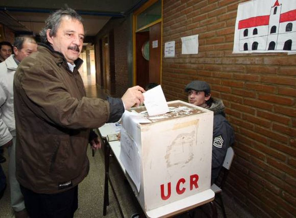 Alfonsín viene el 23 por primera vez