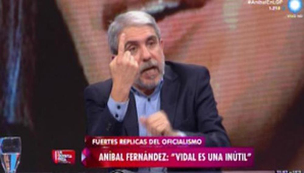 Aníbal a periodistas de TV Pública: “¿Los manda el patroncito?”