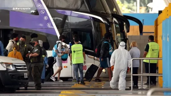 Más de 100 alumnos de San Luis quedaron aislados tras volver de su viaje de egresados de Carlos Paz