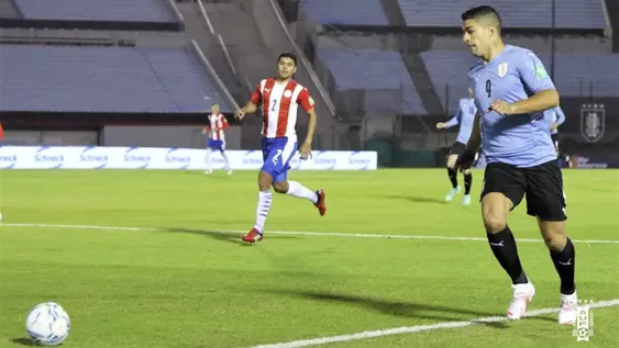 Pocas ideas y empate en cero entre uruguayos y paraguayos