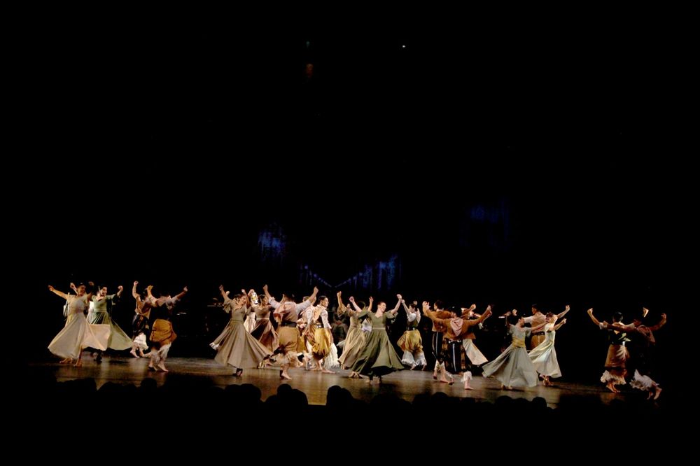 &nbsp;Gala Patria: "Hilos de Revoluci&oacute;n".