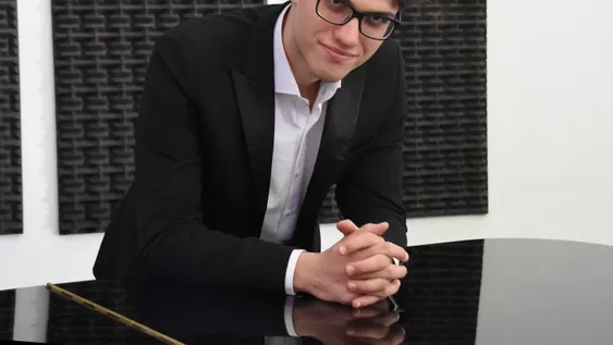 “Desde la música trabajo para el bienestar del ser humano”