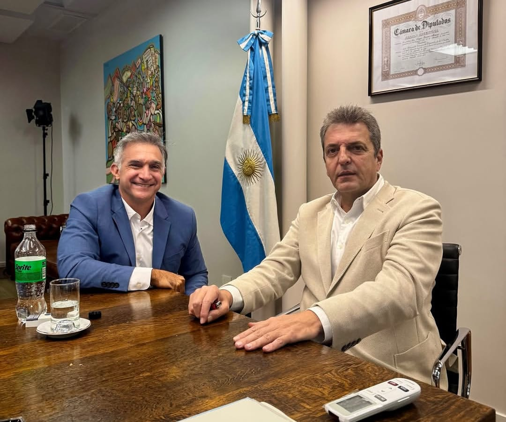 Franco Aranda reunido con Sergio Massa.