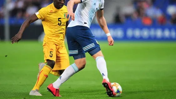 Debuta el equipo de la discordia