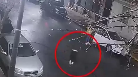 Las escalofriantes imágenes del crimen en Constitución frente a un pequeño de 9 años