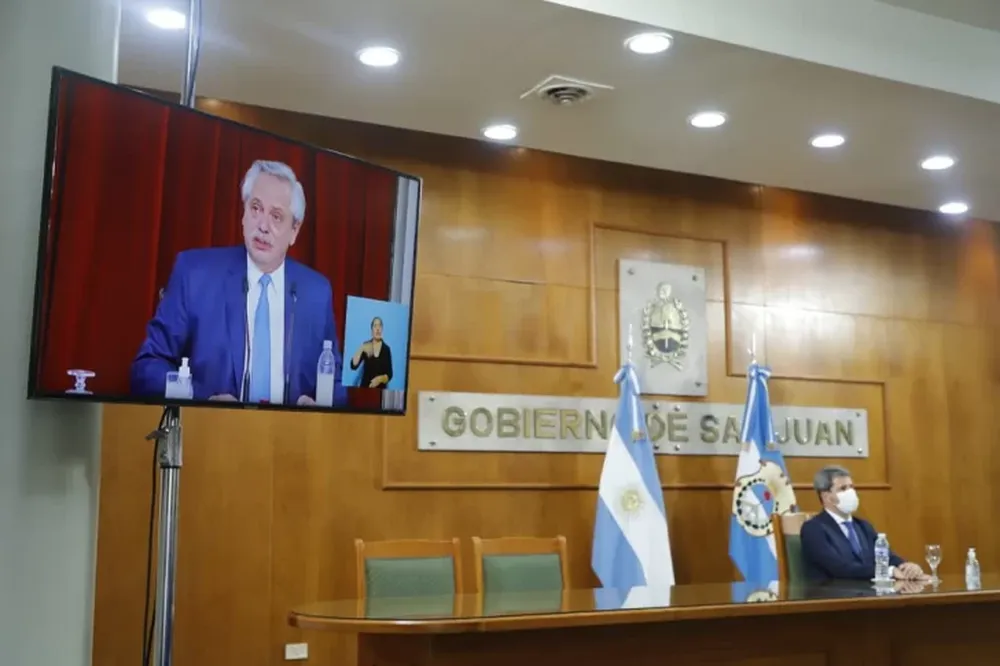 Uñac, en el inicio de sesiones, pidió “equilibrio” para alcanzar un acuerdo con el FMI