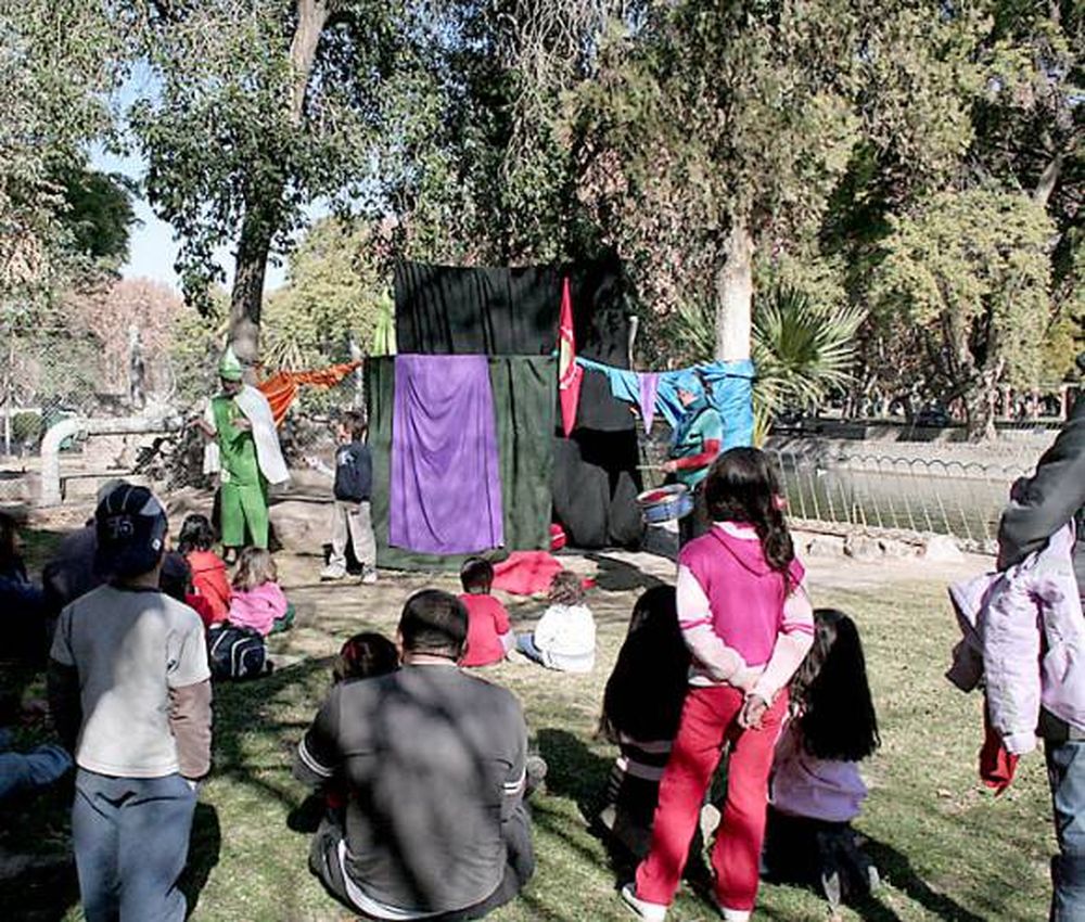 Chicos y jóvenes volvieron a salir