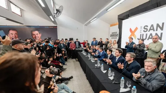 POR SAN JUAN. El frente del oficialismo puso énfasis en el interés local y se despegó por completo de LLA para la carrera electoral hacia el Congreso.