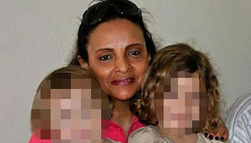 Una niñera asesinó a puñaladas a dos chicos que cuidaba