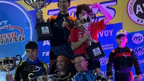Festejos. San Juan copó los podios del campeonato mendocino de karting en el cierre de la temporada.
